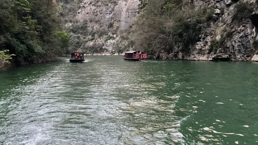 20251203半自驾观赏三峡红叶游记之一乘游轮观赏小三峡&小小三峡w73.jpg