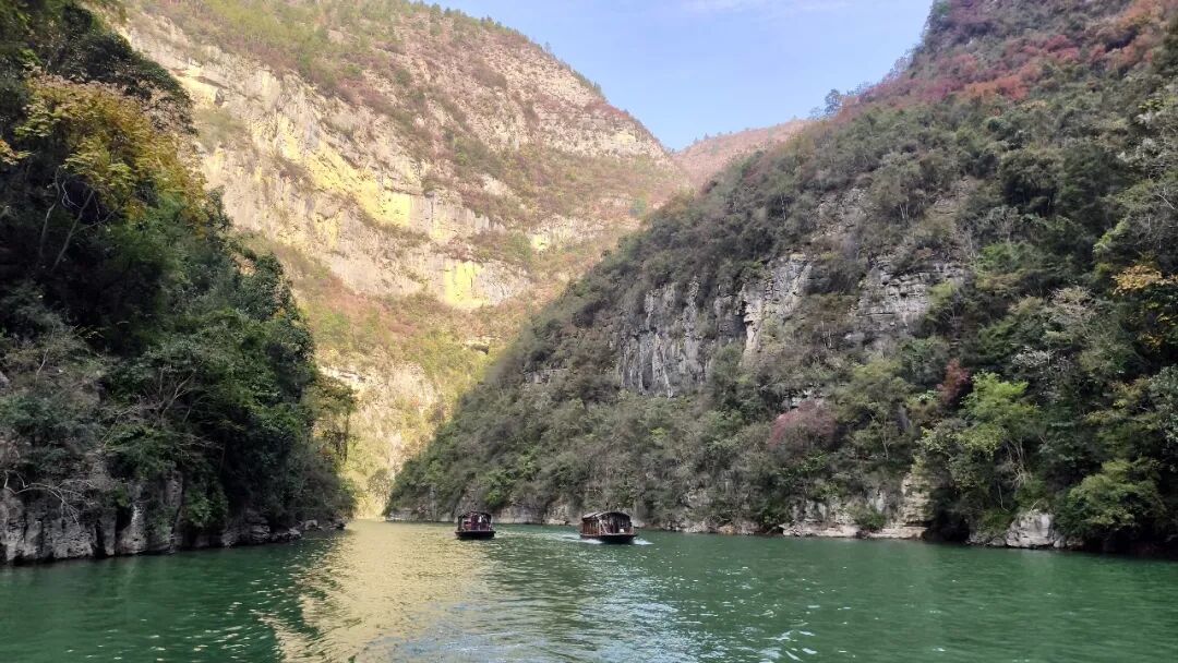 20251203半自驾观赏三峡红叶游记之一乘游轮观赏小三峡&小小三峡w84.jpg