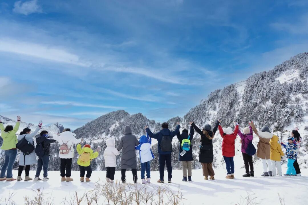 【2026冬令营 || 神农架5日营 】北纬30° 南方滑雪性价比之王,玩转2大雪场玩转,探访“原住民”野生金丝猴w67.jpg