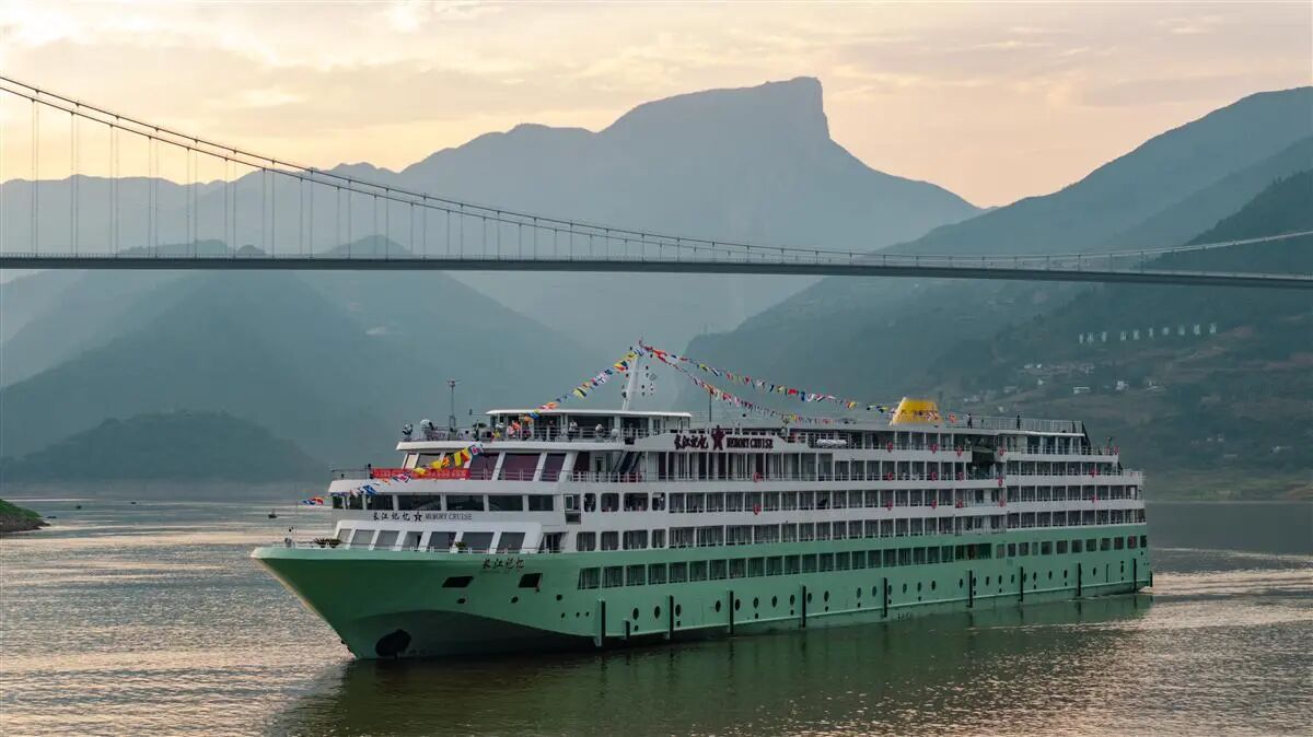 2026年三峡游轮订票指南:选船不纠结,从1000元平价到7000元奢华全匹配w56.jpg