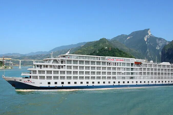 春节坐游轮玩三峡应该怎么选船?超详细「按预算」选船攻略助你快速选择!!w57.jpg